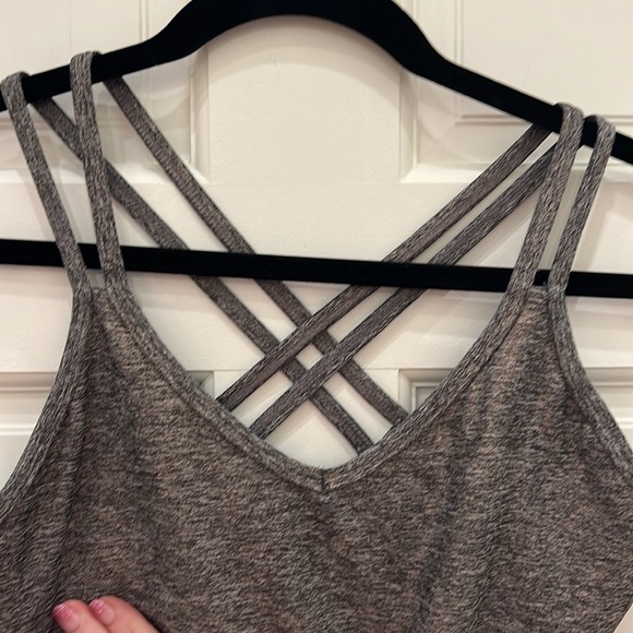 Beyond yoga top and leggings in‎ gray with rose gold ombré accents Medium - Picture 8 of 17